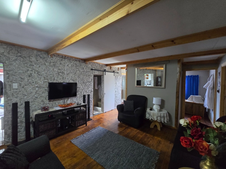 8 Bedroom Property for Sale in Bayswater Free State